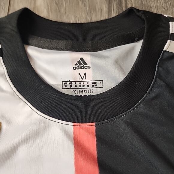 2018 2019 Adidad Ronaldo Juventus Jersey Size M Football Kit Jeep Striped - Picture 7 of 8